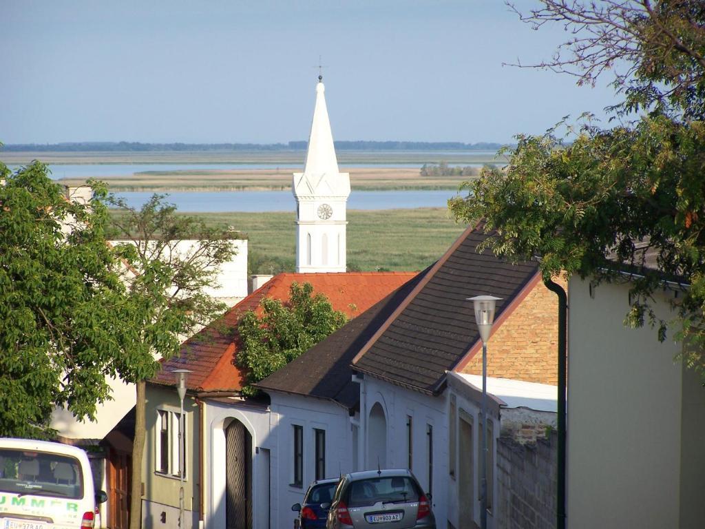 Gartenpension Fischl Mörbisch am See Εξωτερικό φωτογραφία